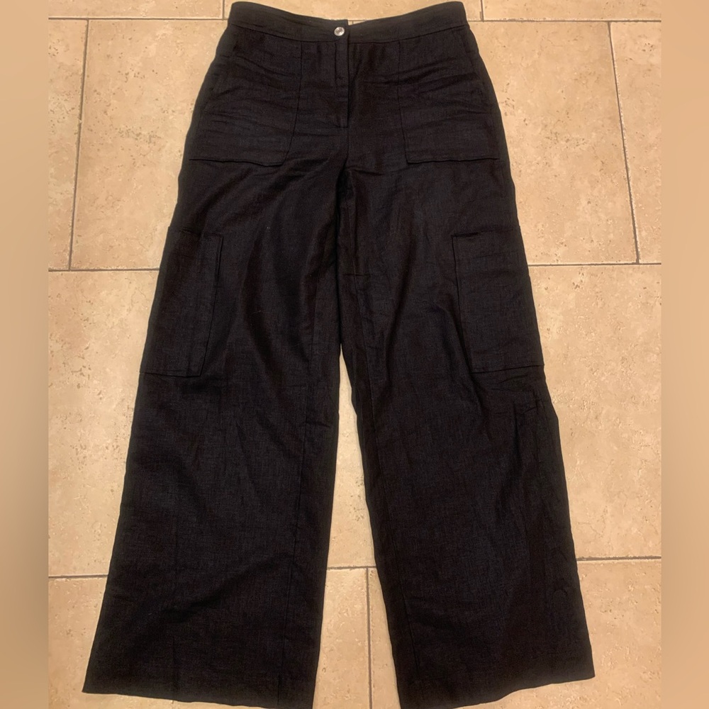 Michael Kors wide leg cargos. Size XS.